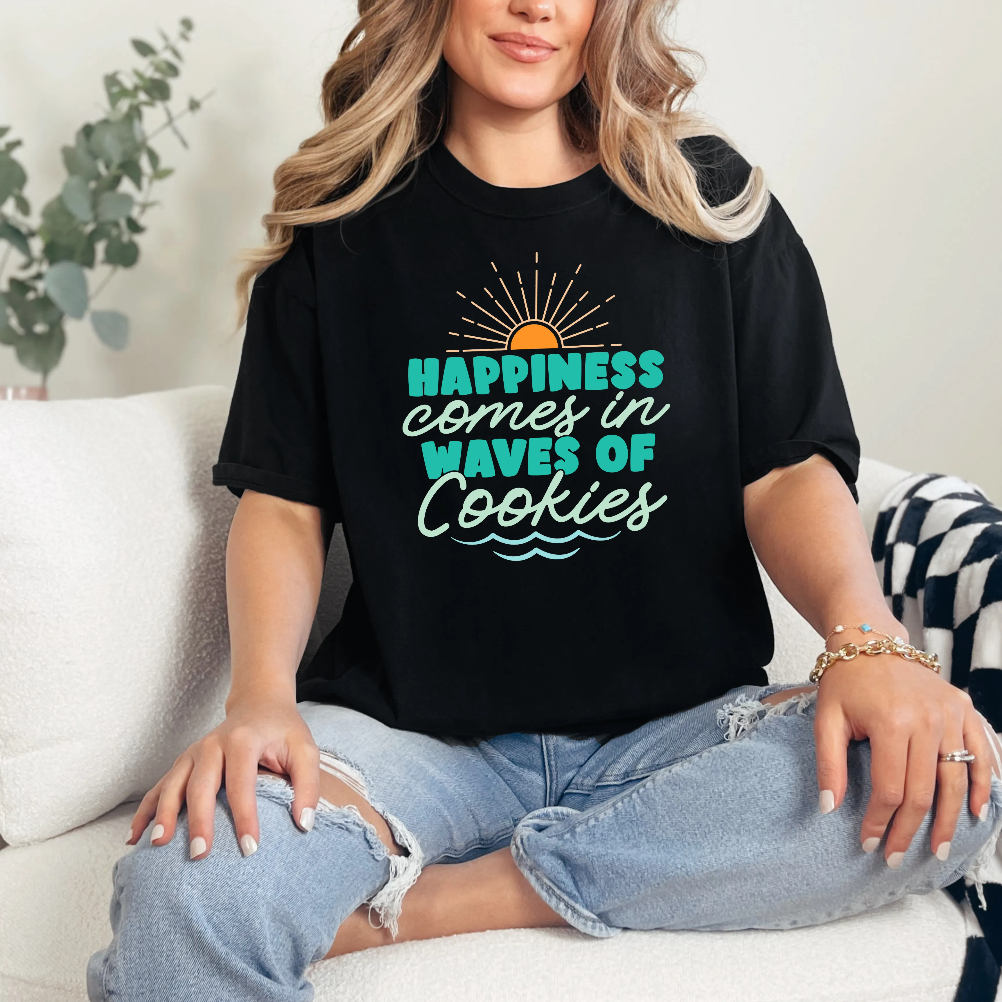 Happiness Comes in Waves - T-Shirt