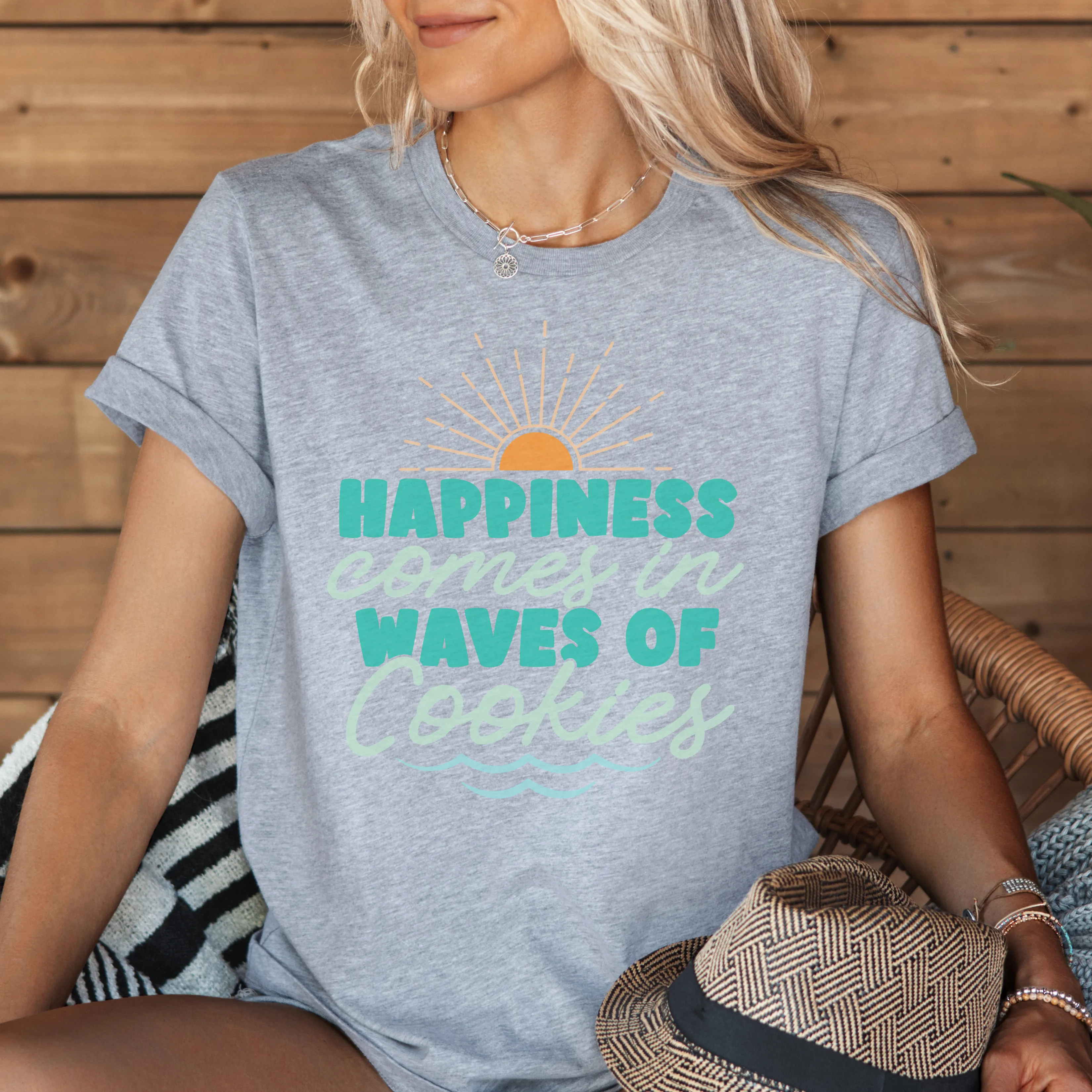 Happiness Comes in Waves - T-Shirt