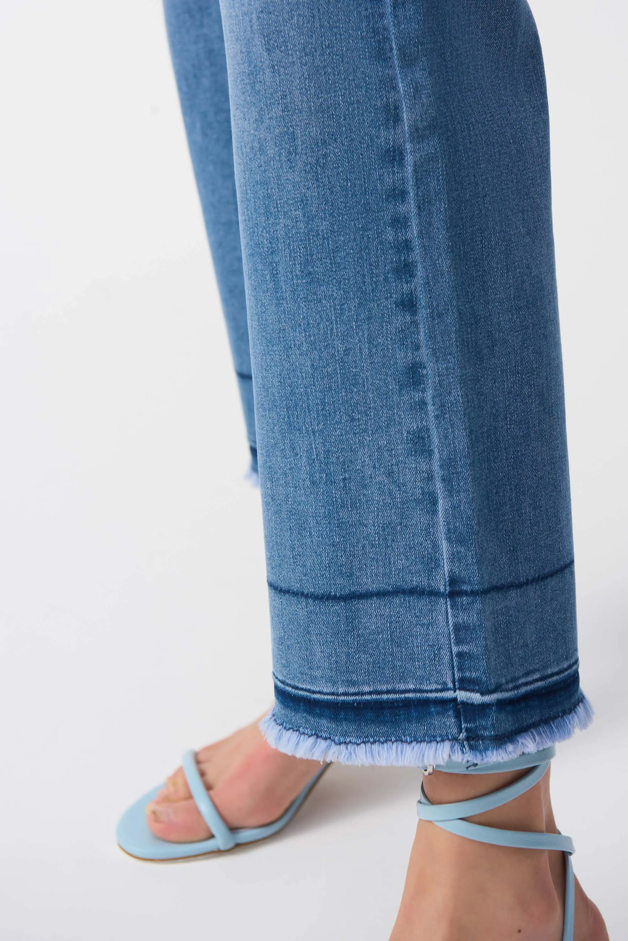 Joseph Ribkoff Vintage Blue Flare Crop Stretch Jeans