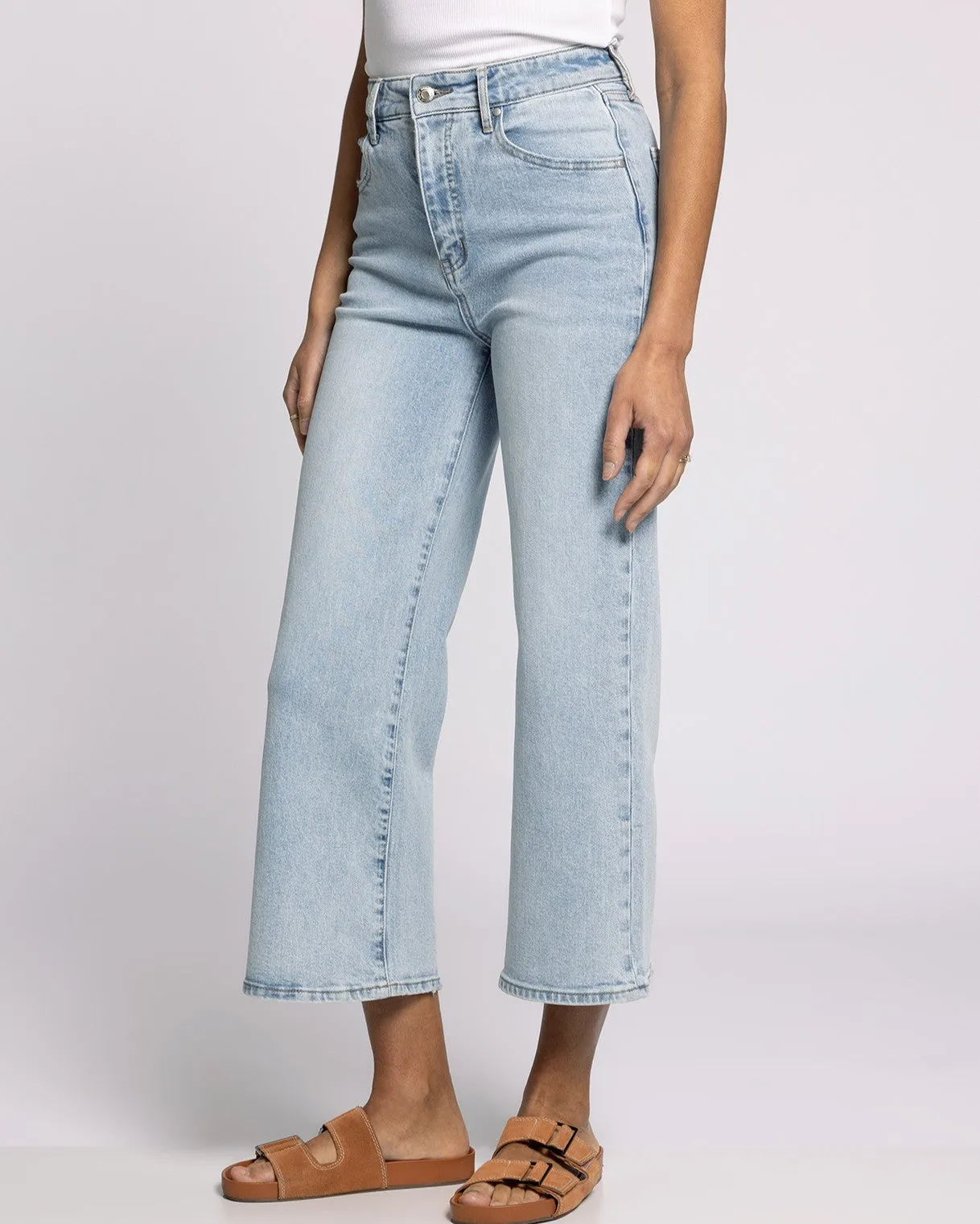 Luca High Rise Wide Leg Jeans - Light Wash