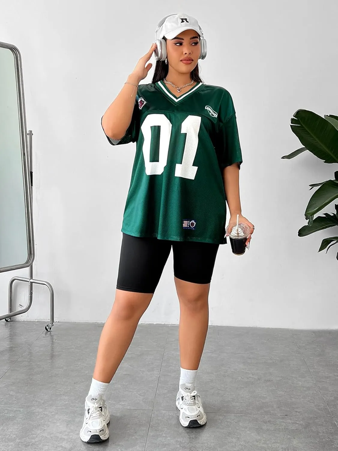 Verdusa Women's Plus Size Jersey T Shirts Hip Hop Short Sleeve Oversized Tee Tops Streetwear