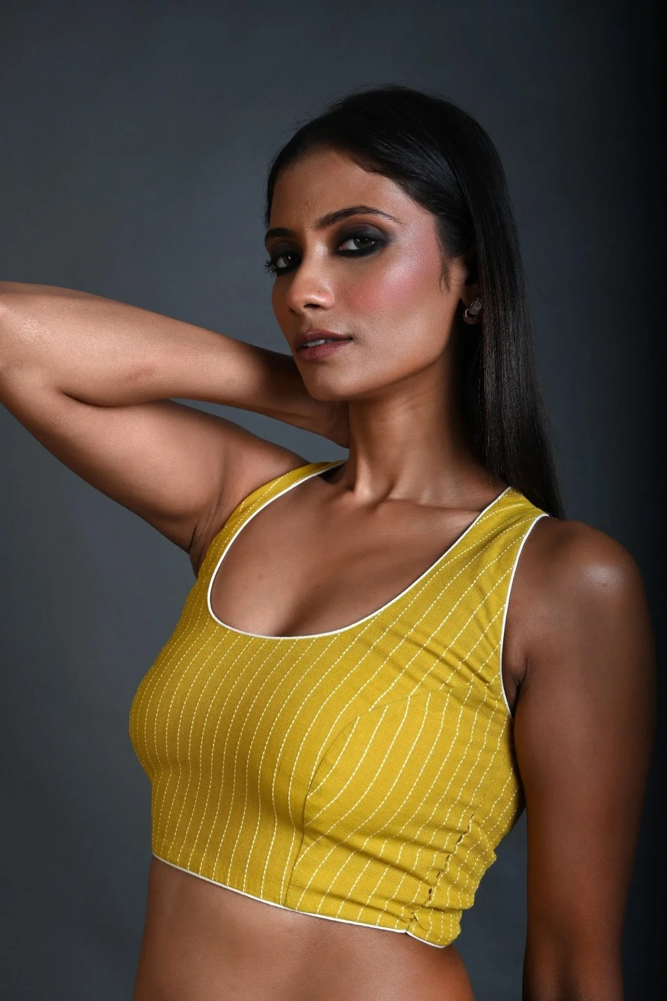 Yellow Sleeveless Blouse in Cotton with Round Neckline